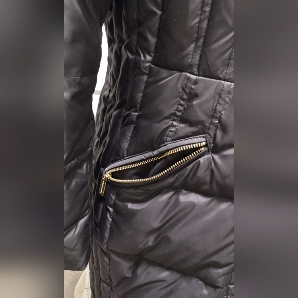 ✨HPx2✨Michael Kors Ladies Black Puffer Winter Coat Water-resistant (Size L) - Picture 12 of 17